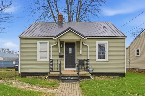 132 N Pierce Ave, Lancaster, OH 43130