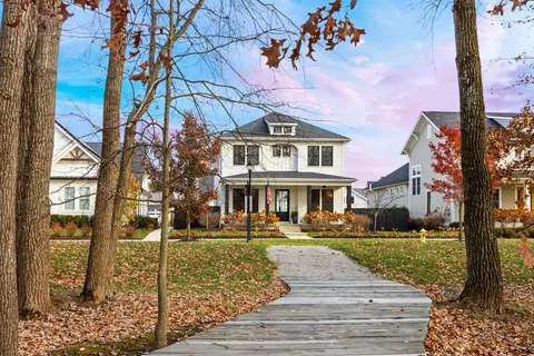 5703 Evans Farm Dr, Lewis Center, OH 43035