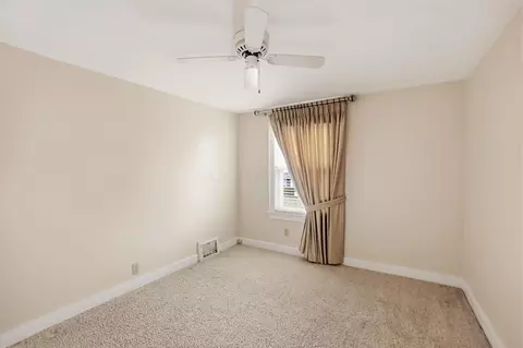 Bedroom - 555 E Weber Rd, Columbus, OH 43202 photo 9 of 11