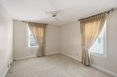 Bedroom - 555 E Weber Rd, Columbus, OH 43202 photo 8 of 11