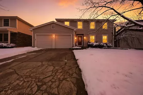2208 Otter Ln, Dublin, OH 43016