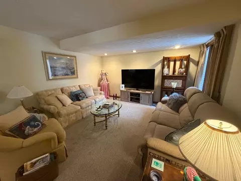 2438 Sherwood Villa #5, Columbus, OH 43221