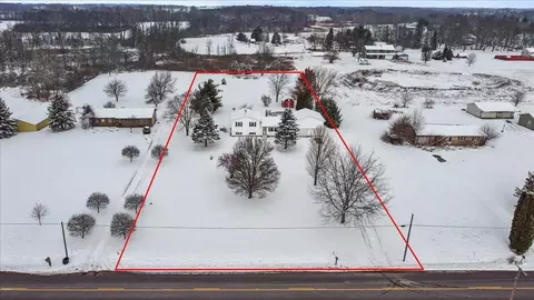 3724 County Road 11, Bellefontaine, OH 43311