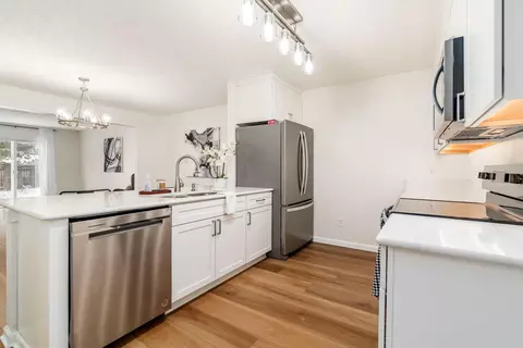 Kitchen - 70 Tabilore Loop, Delaware, OH 43015 photo 2 of 2