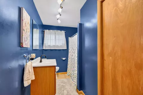 Bath - 501 E North St, Mcarthur, OH 45651 photo 1 of 2