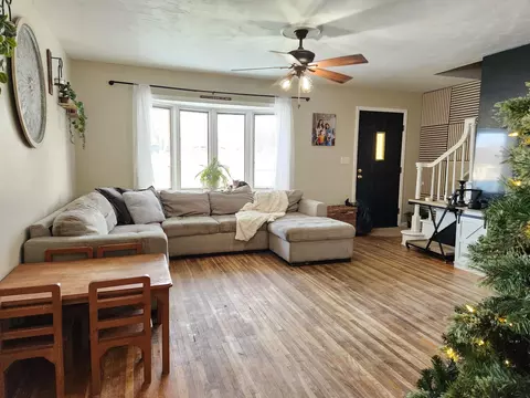 Living - 357 Sabo Dr, Mansfield, OH 44905 photo 3 of 3