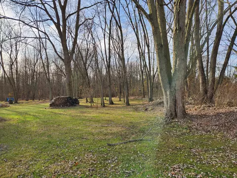Exterior - 357 Sabo Dr, Mansfield, OH 44905 photo 7 of 7
