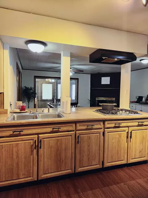 Kitchen - 357 Sabo Dr, Mansfield, OH 44905 photo 4 of 4