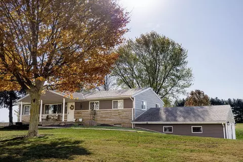 13903 School Lane Rd, Centerburg, OH 43011