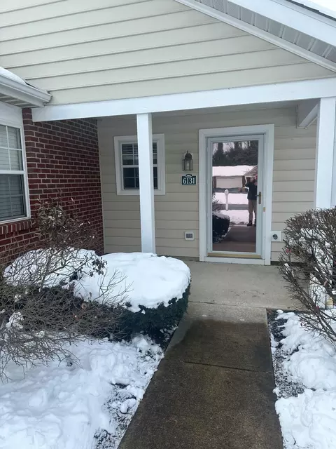 6131 Murphys Pond Rd, Canal Winchester, OH 43110