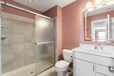 Bath - 517 Pagoda Loop, Delaware, OH 43015 photo 3 of 6