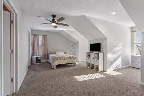 Bedroom - 517 Pagoda Loop, Delaware, OH 43015 photo 4 of 7
