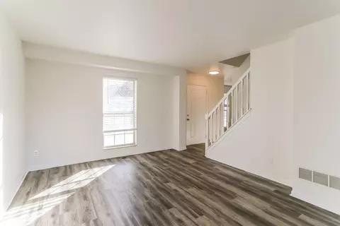 Living - 650 Boulder Dr, Delaware, OH 43015 photo 1 of 4