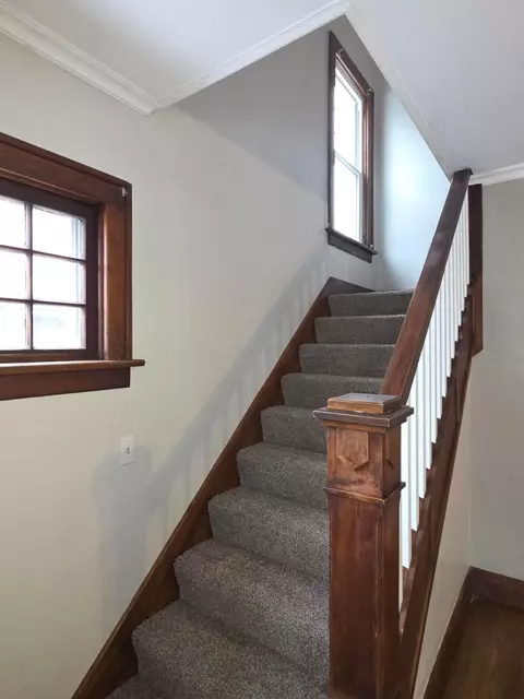 Entry Way - 210 Hane Ave, Marion, OH 43302 photo 2 of 4