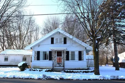 265 River St, La Rue, OH 43332