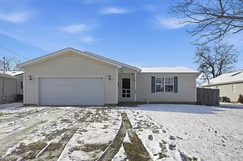 10905 6th St, Clarksburg, OH 43115