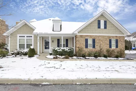 4526 Newport Loop E, Grove City, OH 43123