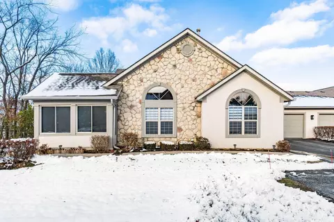 8564 Stonewoods Ln, Powell, OH 43065