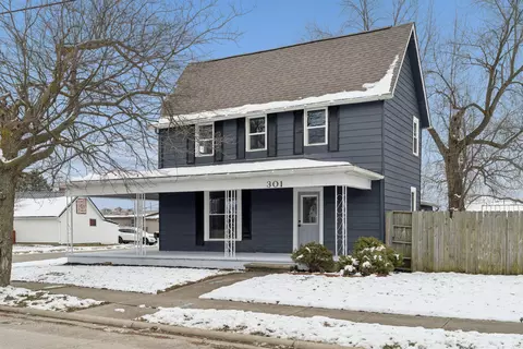 301 W Columbus St, Mount Sterling, OH 43143