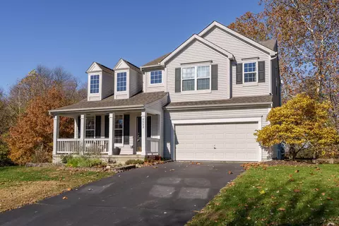2552 Crestview Woods Dr, Newark, OH 43055
