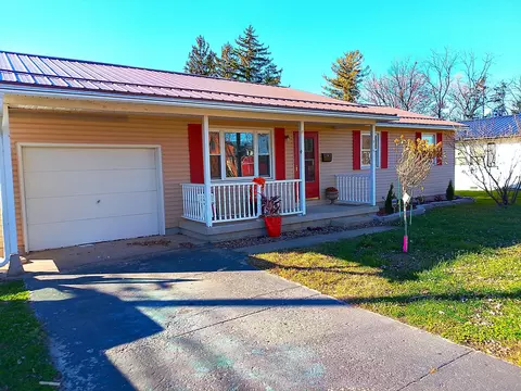 415 Florence St, Washington Court House, OH 43160