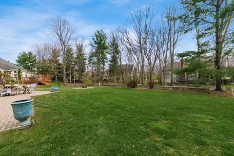 Exterior - 86 Cressingham Ln, Powell, OH 43065 photo 5 of 11