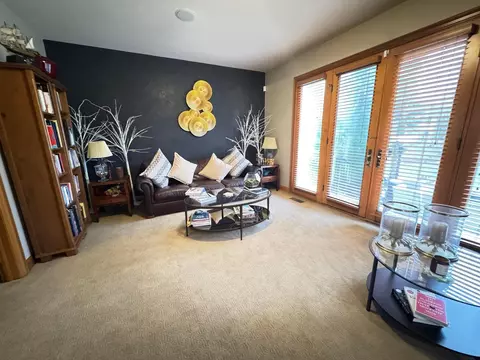 Living - 86 Cressingham Ln, Powell, OH 43065 photo 6 of 6