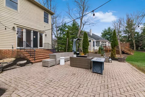 Exterior - 86 Cressingham Ln, Powell, OH 43065 photo 6 of 11