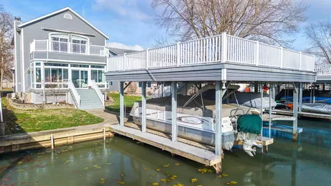 9281 Willow View Dr, Belle Center, OH 43310