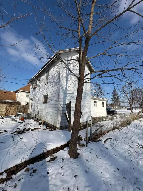 Exterior - 1617 Clifton Ave, Springfield, OH 45505 photo 1 of 3