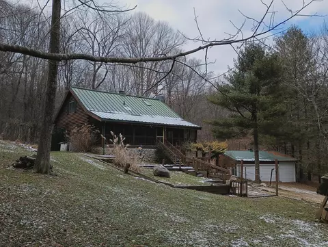 7700 Chatham Rd NE, Newark, OH 43055