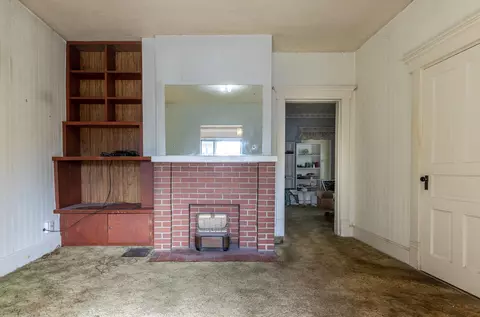 Living - 619 E Main St, Lancaster, OH 43130 photo 1 of 1