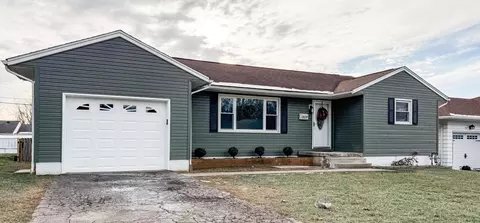 1809 Marrose Dr, Lancaster, OH 43130