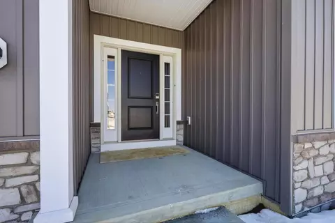 277 Olympic Loop, Commercial Point, OH 43116