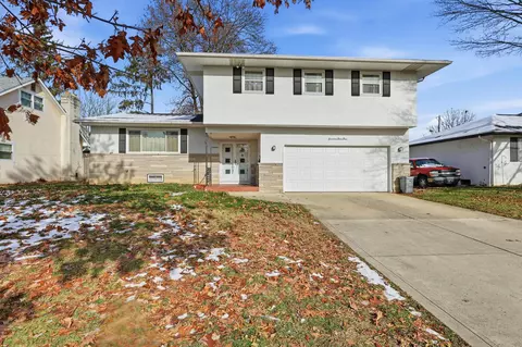 1744 Riverbirch Dr, Columbus, OH 43229