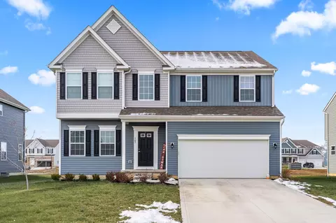 507 Walker Pointe Dr, Commercial Point, OH 43116