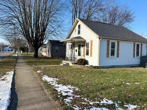 244 S Main St, London, OH 43140