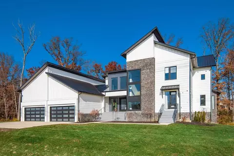 6427 Longview Dr, Delaware, OH 43015