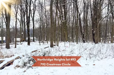 792 Crestrose Cir, Howard, OH 43028