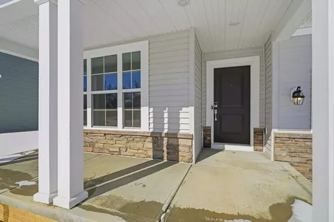 284 Olympic Loop, Commercial Point, OH 43116
