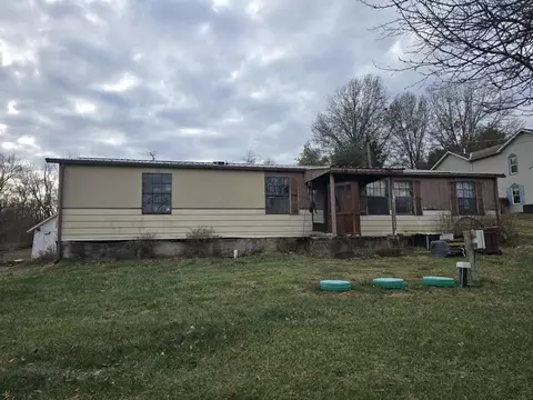 101 N Sundale Rd, Norwich, OH 43767