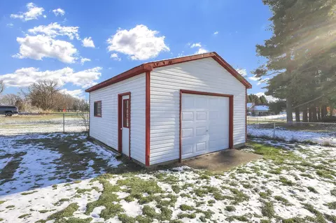 5530 S Pitchin Rd, Springfield, OH 45502 photo 34