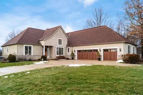9800 Malibu Ct, Plain City, OH 43064