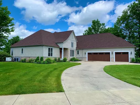 9800 Malibu Ct, Plain City, OH 43064