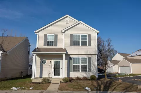 6112 Early Light Dr, Galloway, OH 43119