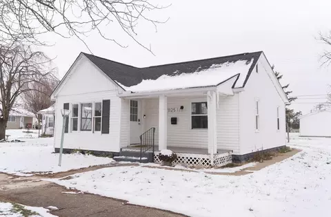 1125 E Paint St, Washington Court House, OH 43160