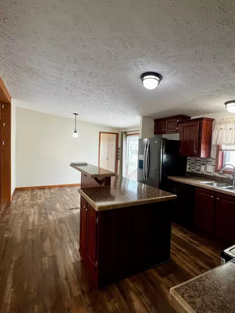 Kitchen - 25 Winter Pine Dr, Delaware, OH 43015 photo 4 of 4