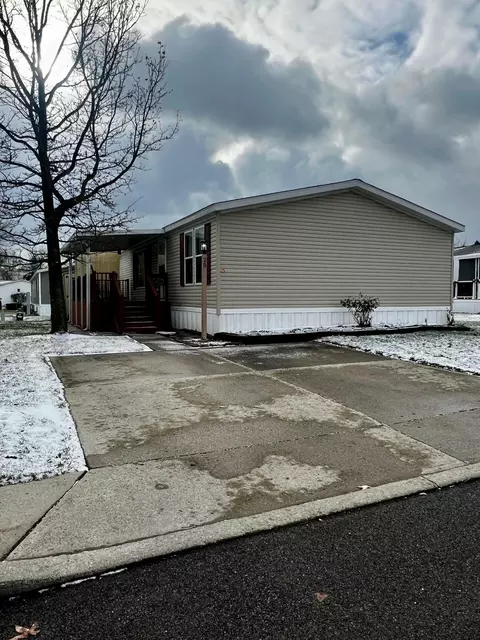 Other - 25 Winter Pine Dr, Delaware, OH 43015 photo 1 of 5