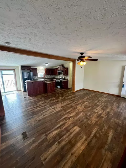 Living - 25 Winter Pine Dr, Delaware, OH 43015 photo 2 of 2