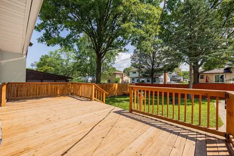 Exterior - 5486 Pine Bluff Rd, Columbus, OH 43229 photo 3 of 9
